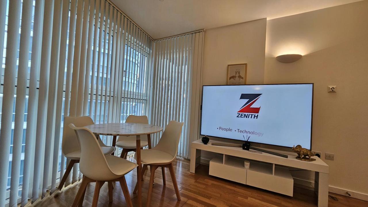 Luxury Apartment In Canary Wharf Londen Buitenkant foto