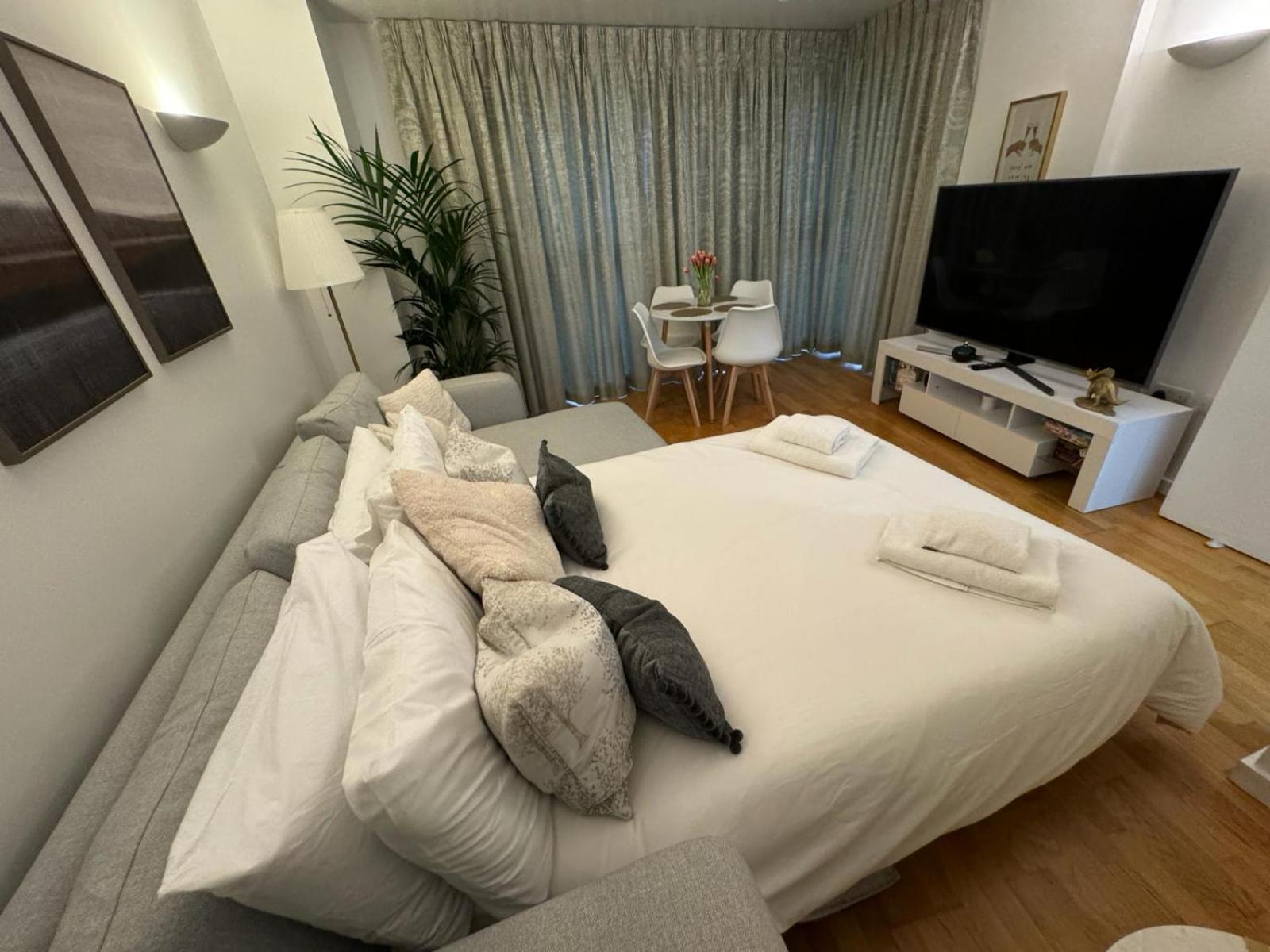 Luxury Apartment In Canary Wharf Londen Buitenkant foto