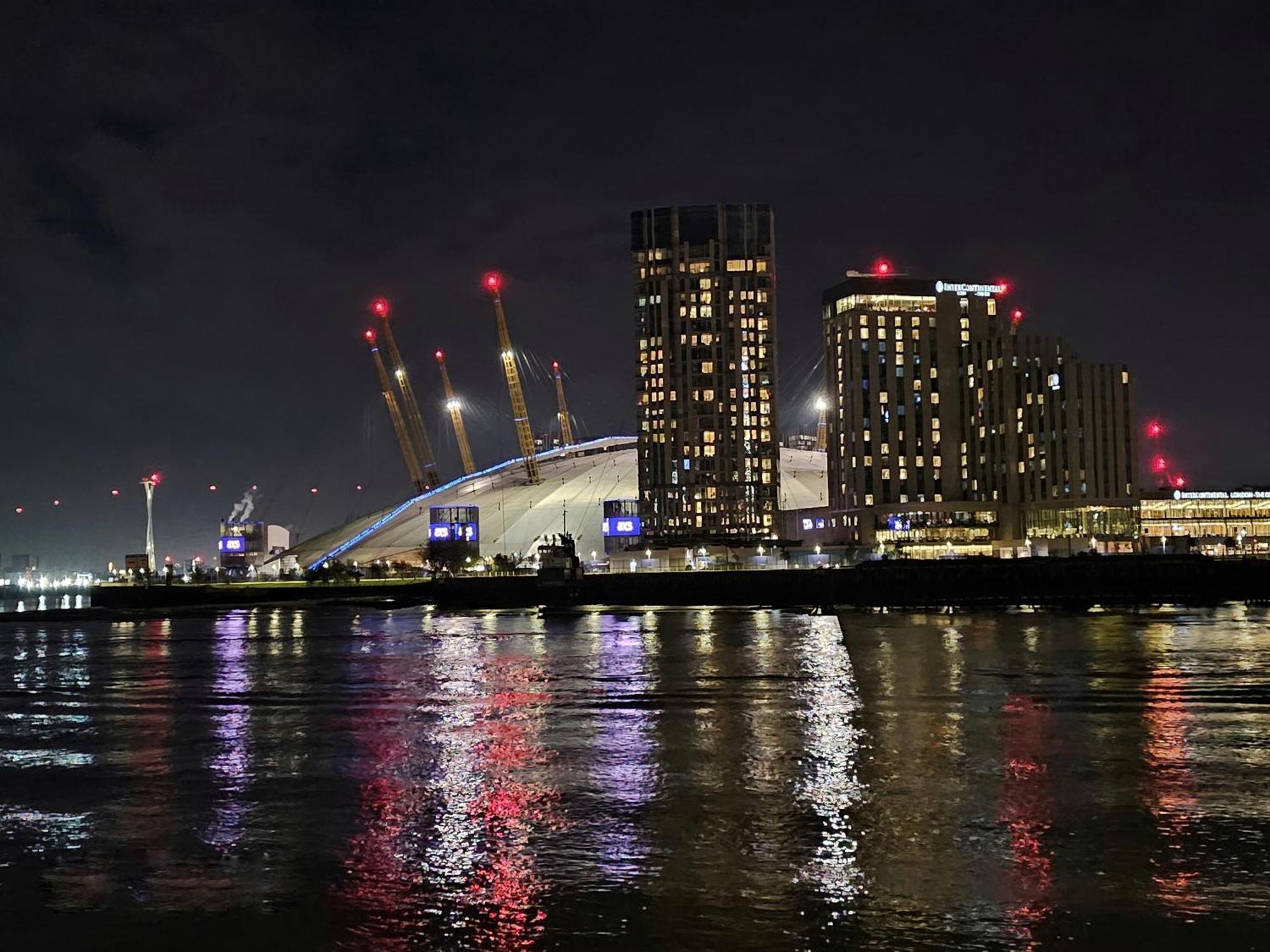 Luxury Apartment In Canary Wharf Londen Buitenkant foto